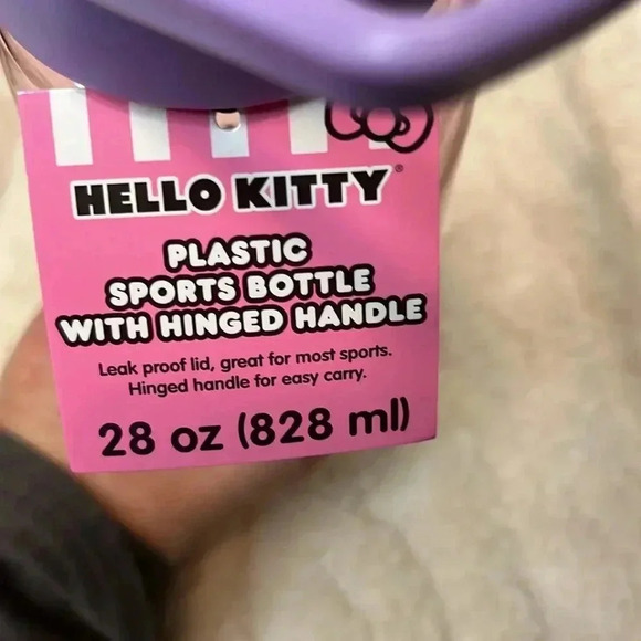 Hello Kitty Plastic Sport Bottle new - Picture 4 of 4